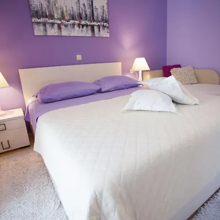 In Bidol Mit Eigenem Balkon By Interhome * Makarska