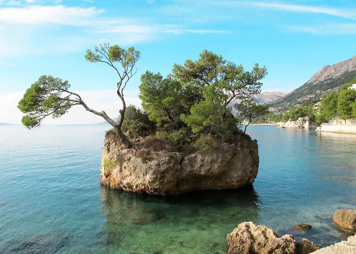 In Bidol Mit Eigenem Balkon By Interhome Apartment Makarska